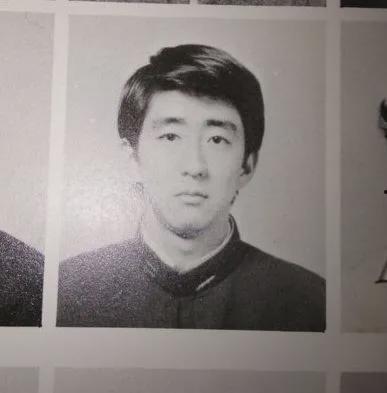 安倍晋三年轻照片,安倍晋三年轻时代风采再现